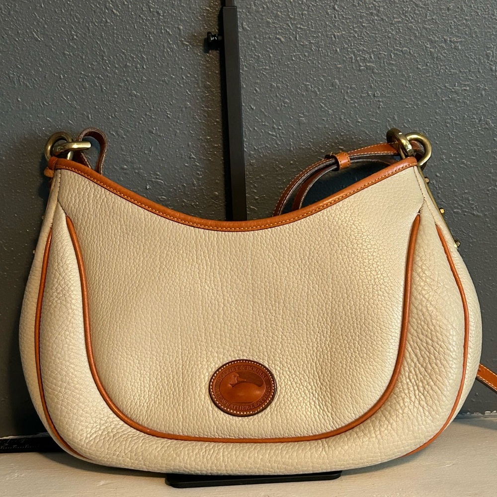 Vintage Dooney & Bourke All Weather Crescent Sac Hobo Shoulder Bag - Picture 4 of 14